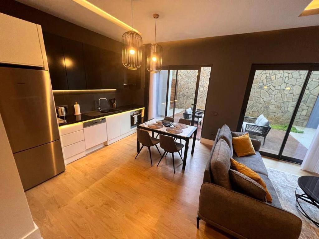 Sa Apartment! 2Bd Duplex On The Cleopatra Beach Daire *